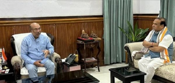 असम के मुख्यमंत्री ने मणिपुर के समकक्ष से संघर्षग्रस्त राज्य में चल रहे संकट के बीच मुलाकात की