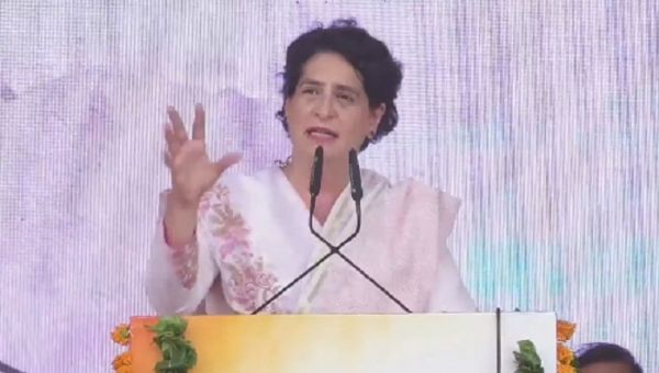 प्रियंका ने जबलपुर से किया चुनाव अभियान का शंखनाद, मप्र को पांच गारंटी का वादा