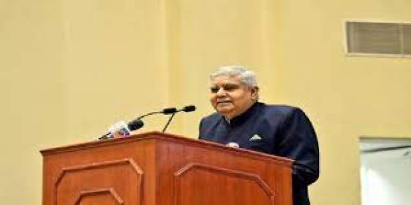 भारत ने वियतनाम को उपहार में दी स्वदेशी मिसाइल कार्वेट आईएनएस कृपाण