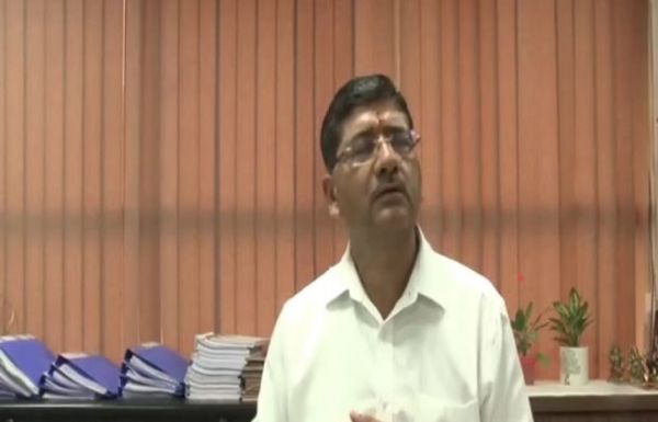 सीबीएसई बोर्ड : 10 स्कूलों की 10वीं और 12वीं की मान्यता खत्म