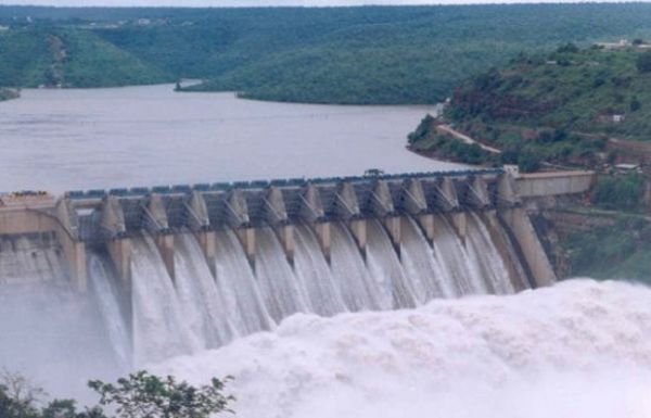 पंजाब में बारिश से तबाही जारी, कई नदियों के तटबंध टूटे, सीमावर्ती कई गांवों का संपर्क कटा