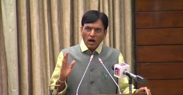 दरभंगा एम्स को लेकर राजनीति गर्मायी, मनसुख मांडविया ने तेजस्वी को दिया जवाब