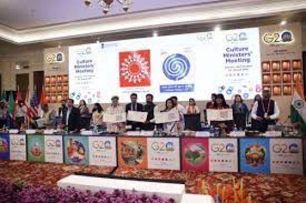 काशी में जी-20 के संस्कृति मंत्रियों की बैठक में विशेष डाक टिकट जारी