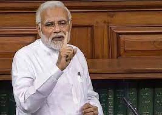 नरेन्द्र मोदी सरकार के खिलाफ भ्रम फैलाना बंद करे कांग्रेस: गिरिराज सिंह