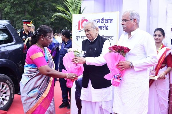 दीक्षांत समारोह में शामिल होने GGU पहुंची राष्ट्रपति मुर्मु