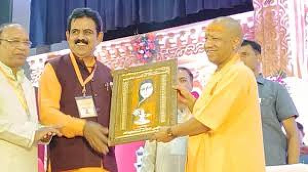 सनातन धर्म न बाबर, न औरंगजेब के सामने झुका था और न अब झुकेगाः योगी आदित्यनाथ