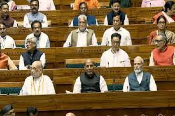 लोकसभा में महिला आरक्षण विधेयक को मंजूरी मिलने पर प्रधानमंत्री ने सांसदों को धन्यवाद दिया