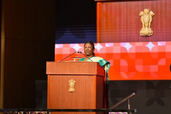 देश का सबसे स्वच्छ शहर इंदौर अब स्मार्ट सिटी में भी अव्वल: राष्ट्रपति