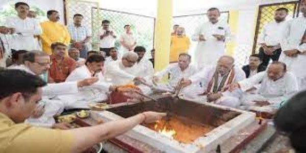 ज्ञान संस्कार और सनातन धर्म के उत्कर्ष का केंद्र बनेगा संस्कृत विश्वविद्यालयः मंत्री शुक्ल