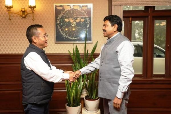 केंद्रीय गृह राज्यमंत्री ने मुख्यमंत्री से सिक्किम में हुए नुकसान पर की चर्चा