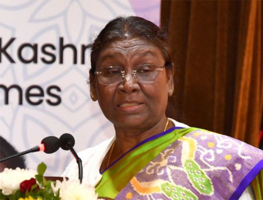 जम्मू-कश्मीर में प्रगति, शांति और समृद्धि का नया युग शुरू : मुर्मू