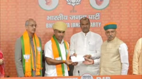 विश्वराज सिंह मेवाड़ और भवानी सिंह कालवी भाजपा में शामिल