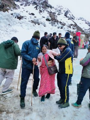 चारधाम में तीर्थ यात्रियों की संख्या 50 लाख के पार पहुंची : डीजीपी