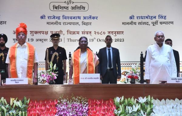 गांधी के एकता और समानता के मार्ग पर चलकर विकसित राष्ट्र बनेगा भारत : राष्ट्रपति