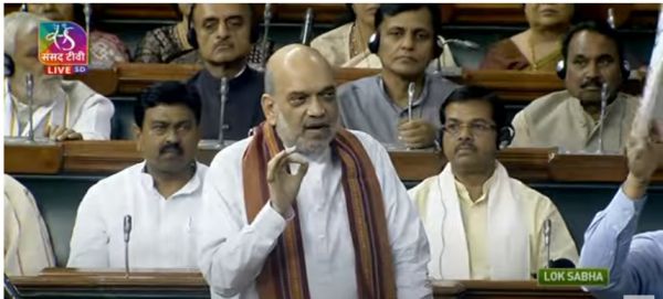 प्रधानमंत्री मोदी ने दी गृहमंत्री शाह को जन्मदिन की बधाई