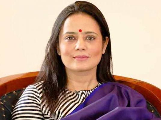 महुआ मोइत्रा ने संसद की आचार समिति के समक्ष पेश होने के लिए पांच नवंबर तक का मांगा समय