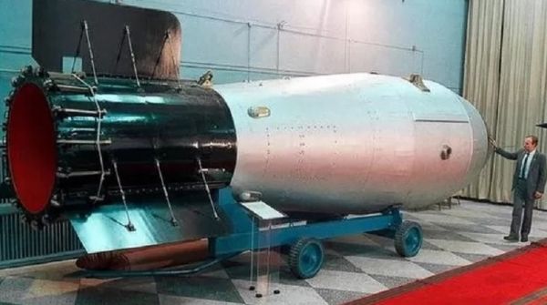 इतिहास के पन्नों में 30 अक्टूबरः एटम बम का 'बाप', जिसने दुनिया को दहला दिया