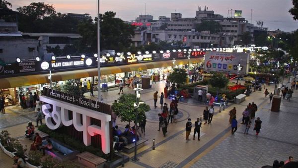 इंदौर की छप्पन दुकान को लगातार तीसरी बार 'ईट राइट स्ट्रीट फूड हब' का दर्जा