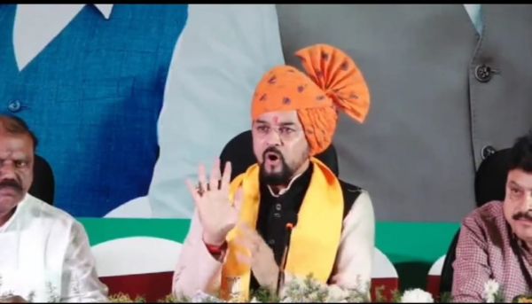 केसीआर और केटीआर का भ्रष्टाचार पार्टी का नाम बदल लेने से नहीं छुपेगा: अनुराग ठाकुर