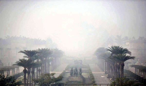 दिल्ली में वायु गुणवत्ता एक बार फिर अति गंभीर श्रेणी में पहुंची, कड़े प्रतिबंध लागू