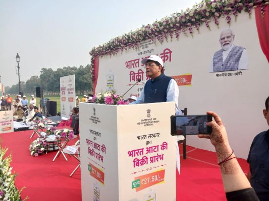 पीयूष गोयल ने 'भारत आटा' का किया शुभारंभ