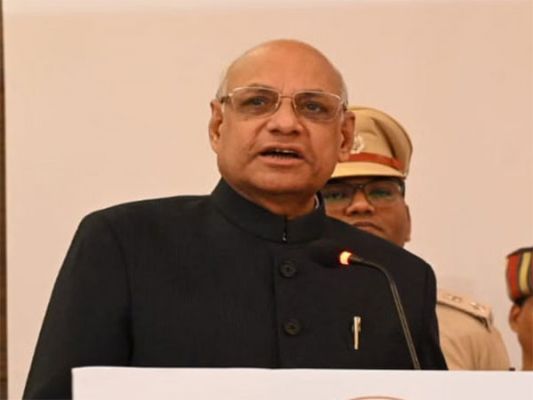 किसी भी राष्ट्र और समाज की आत्मा होती है भाषा : रमेश बैस