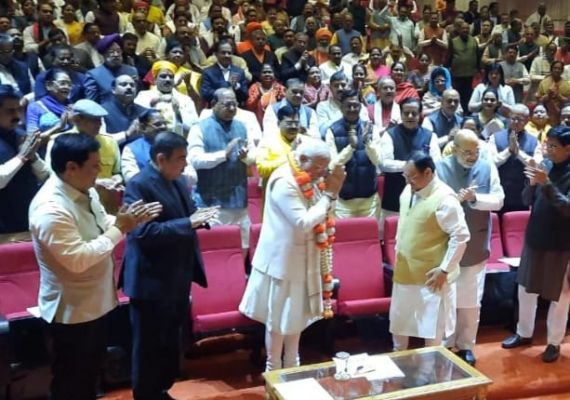 भाजपा संसदीय दल की बैठक शुरू, तीन राज्यों के मुख्यमंत्री के नामों पर लग सकती है मुहर