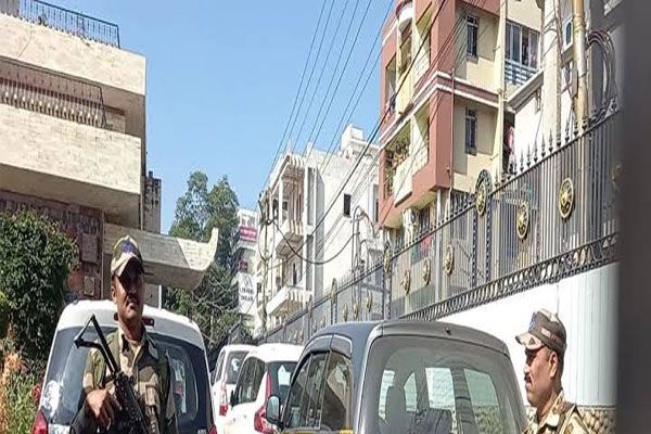 सांसद धीरज साहू के रांची आवास पर आईटी टीम की छापेमारी