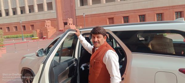 संसद सुरक्षा चूक पर मनोज तिवारी बोले- जांच में अड़ंगा डाल रहा है विपक्ष