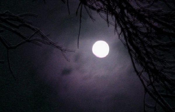 उत्तरी गोलार्द्ध के शहरों में साल की सबसे लंबी रात आज