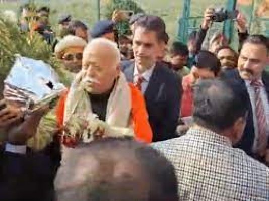 संघ प्रमुख मोहन भागवत भागलपुर के महर्षि मेंही आश्रम पहुंचे