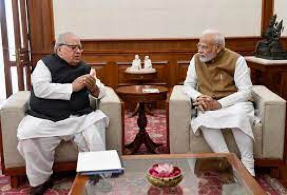 जयपुर में राज्यपाल ने की प्रधानमंत्री से मुलाकात, विकास से जुड़े मुद्दों पर चर्चा