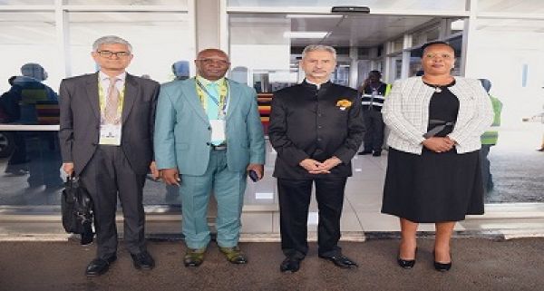 विदेश मंत्री डॉ. सुब्रह्मण्&zwj;यम जयशंकर आज से युगांडा में शुरू हो रहे गुट-निरपेक्ष शिखर सम्मेलन में भारत का प्रतिनिधित्व करेंगे