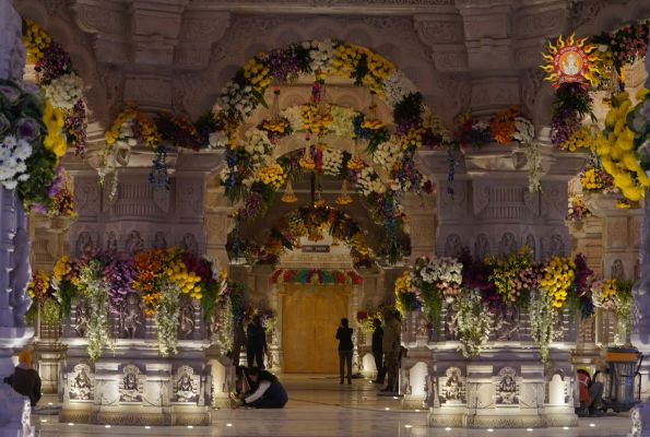 अयोध्याधाम में रामलला की प्राण प्रतिष्ठा आज, प्रधानमंत्री मोदी सभी धार्मिक अनुष्ठानों में होंगे शामिल