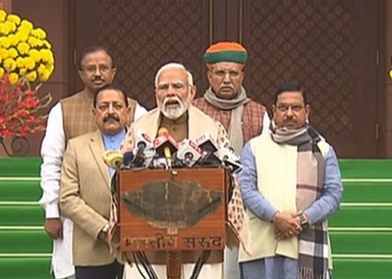 बजट सत्र का लाभ उठाकर सकारात्मक फुटप्रिंट छोड़ें सांसद : प्रधानमंत्री