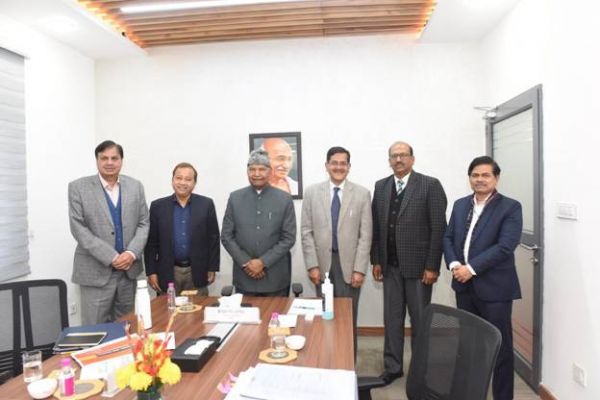 एक राष्ट्र एक चुनाव पर राज्य चुनाव आयुक्तों के साथ उच्च स्तरीय समिति ने की बैठक