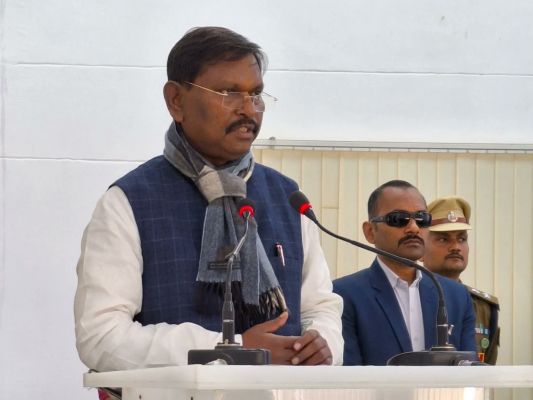 किसानों की मांगों पर जल्दबाजी में कोई फैसला लेना ठीक नहीं : मुंडा