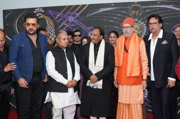 बॉलीवुड कलाकार पहली बार गढ़वाली फिल्म की मुख्य भूमिका में