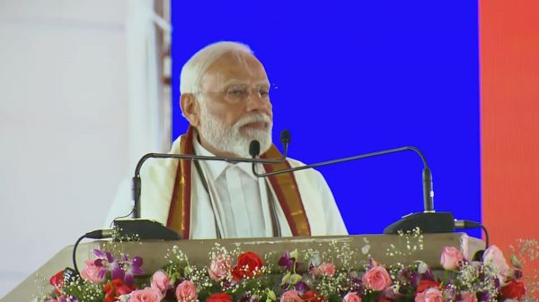 प्रधानमंत्री ने तेलंगाना को दी 56,000 करोड़ रुपये की सौगात