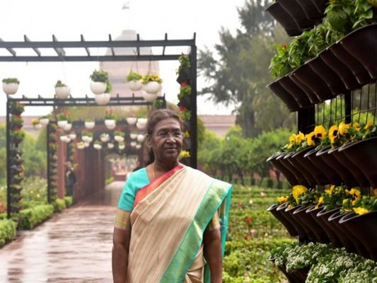 राष्ट्रपति मुर्मू आज 94 प्रख्यात कलाकारों को प्रदान करेंगी संगीत नाटक अकादमी पुरस्कार