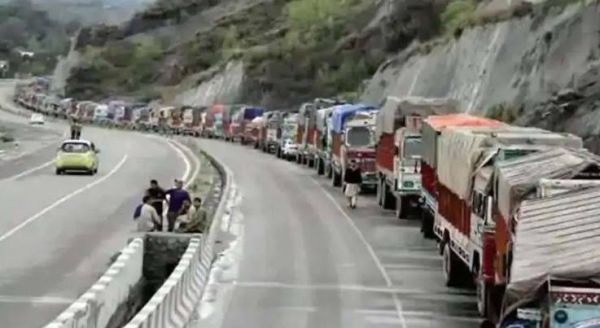 जम्मू-श्रीनगर राष्ट्रीय राजमार्ग पर यातायात बहाल