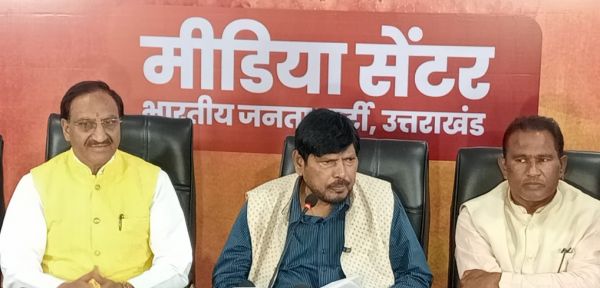 लोकसभा चुनाव : राम दास आठवले बोले, राहुल गांधी भारत जोड़ो की कर रहे हैं नौटंकी , देश के दलित प्रधानमंत्री मोदी के साथ