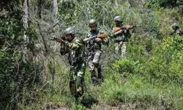 बारामूला में सुरक्षाबलों ने एक घुसपैठिया को मार गिराया, बाकी जान बचाकर भागे