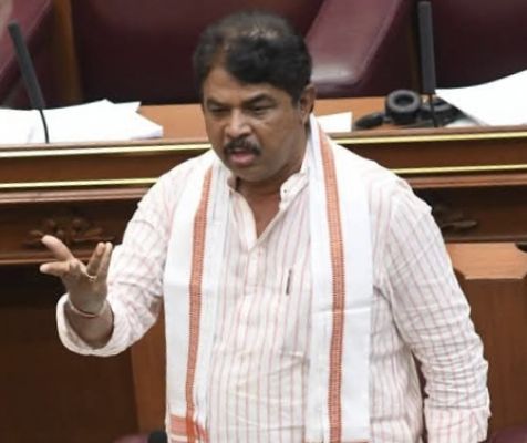 कर्नाटक में नेता प्रतिपक्ष आर. अशोक ने मलयालम भाषा विधेयक को लेकर प्रियंका गांधी और कांग्रेस नेतृत्व से पूछे सवाल