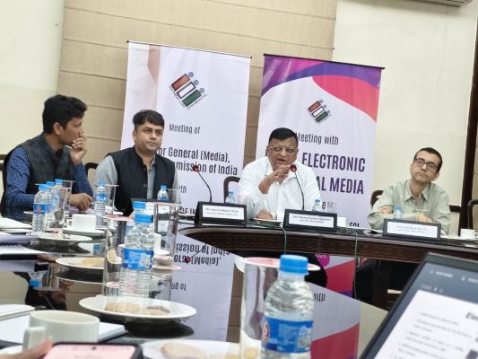 एसआईआर : आयोग के निर्देशों की अनदेखी पर ईआरओ व एईआरओ से जवाब-तलब की तैयारी