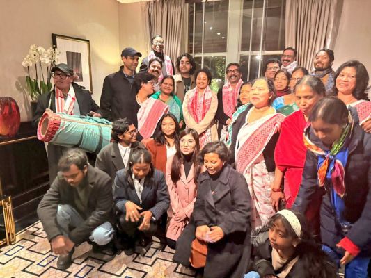 मुख्यमंत्री हेमन्त सोरेन और विधायक कल्पना देर रात दावोस से पहुंचे लंदन