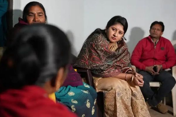 महासमुंद : छह साै रुपये की चाेरी का आराेप लगाकर बच्चे काे निर्वस्त्र कर पीटने वाले तीन आराेपित गिरफ्तार