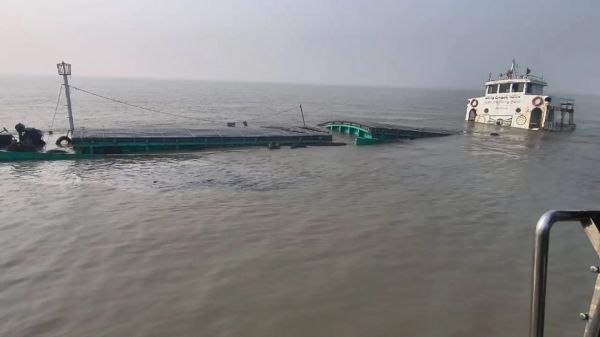 मुरिगंगा नदी में डूबा बांग्लादेशी मालवाहक जहाज, सभी 12 नाविक सुरक्षित