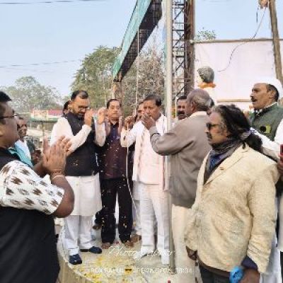 जांजगीर में जिला कांग्रेस अध्यक्ष राजेश अग्रवाल ने झंडा फहराया