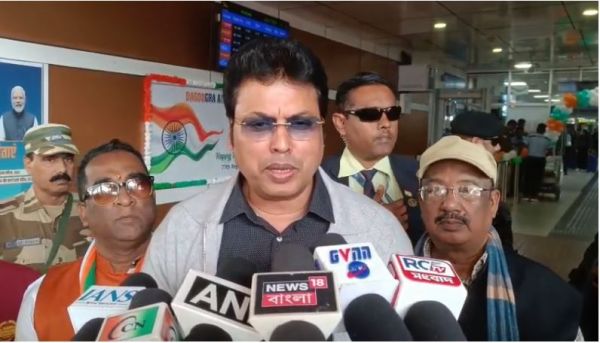 उत्तर बंगाल में भाजपा की रणनीति तेज, बागडोगरा पहुंचे सांसद बिप्लब देब